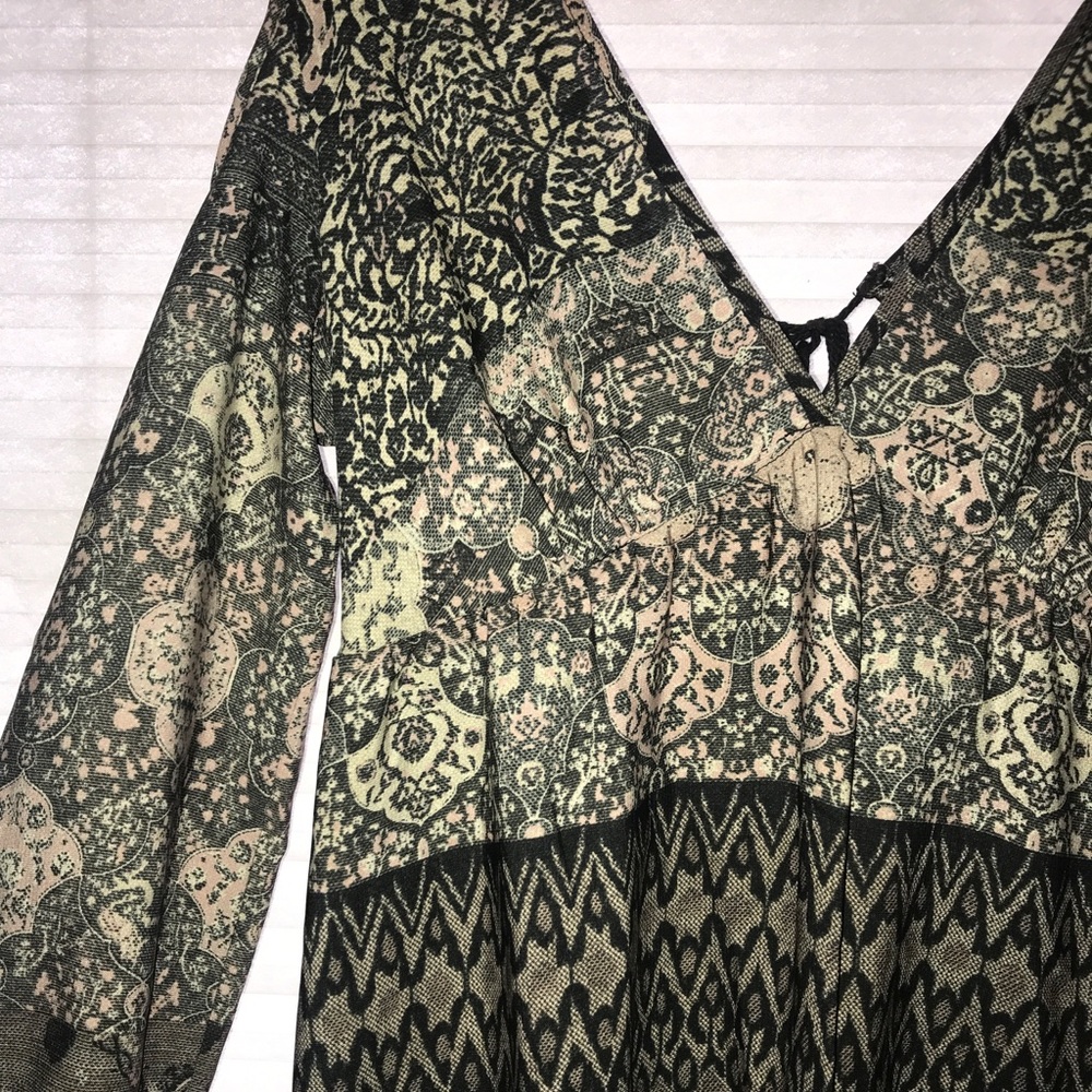 Patterned Dress - Picture 3 of 3